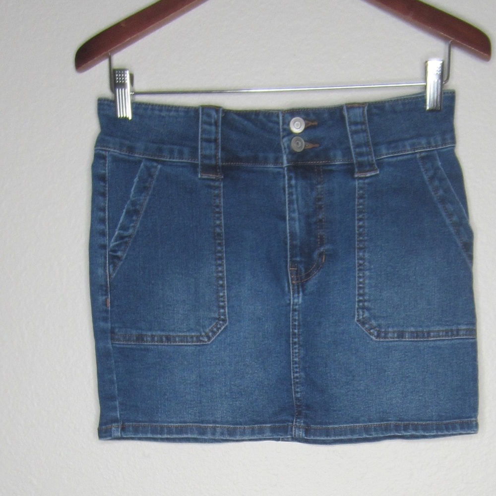 Celebrity Pink Women's 2 Button Denim Mini Skirt - size 26